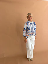 Load image into Gallery viewer, Cream Scallop Detail Jeans