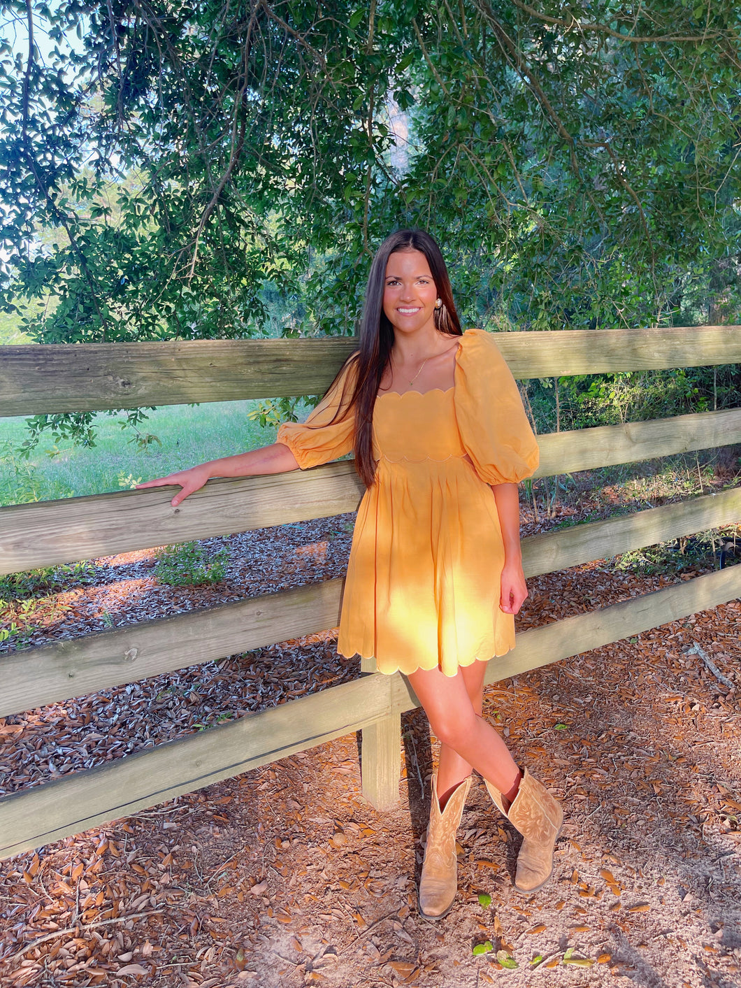 Scalloped Mini Dress – Shop Nineteen Boutique