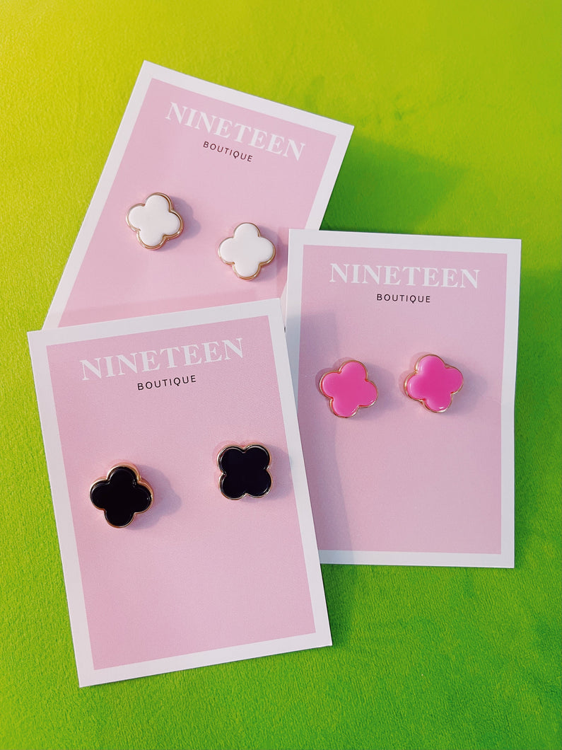 Big Clover Stud Earrings- White